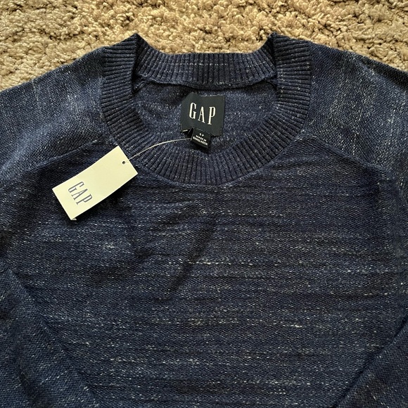 NWT : GAP Crewneck Sweater - Picture 5 of 5